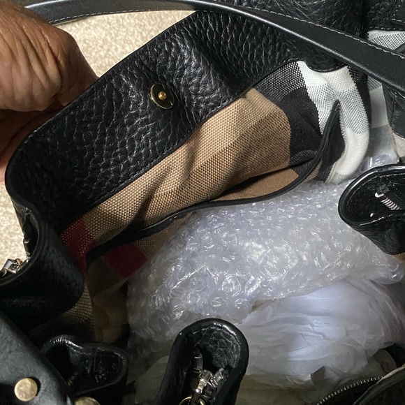 PEBBLE LEATHER BURBERRY BAG - Picture 1 of 12